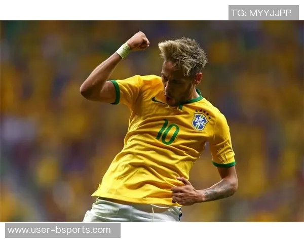 上田绮世大四喜轰18球领跑荷甲射手榜展现超强攻击力